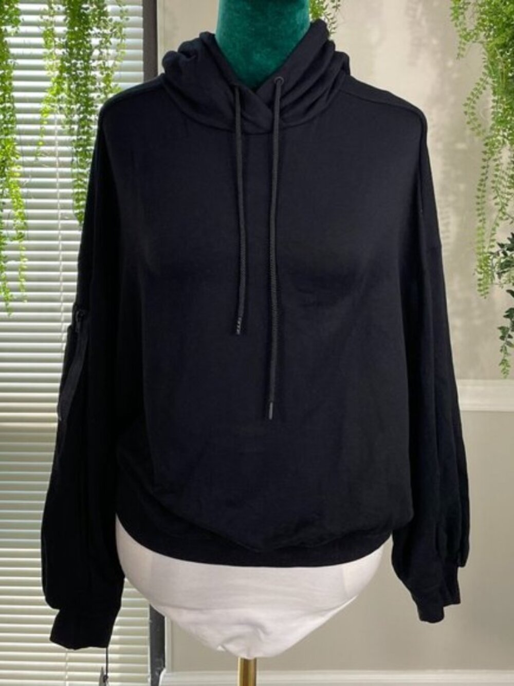 Vimma | Soothe Pleat Hoodie